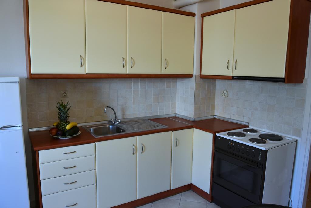 Studio A Apartment Kanali  Bagian luar foto