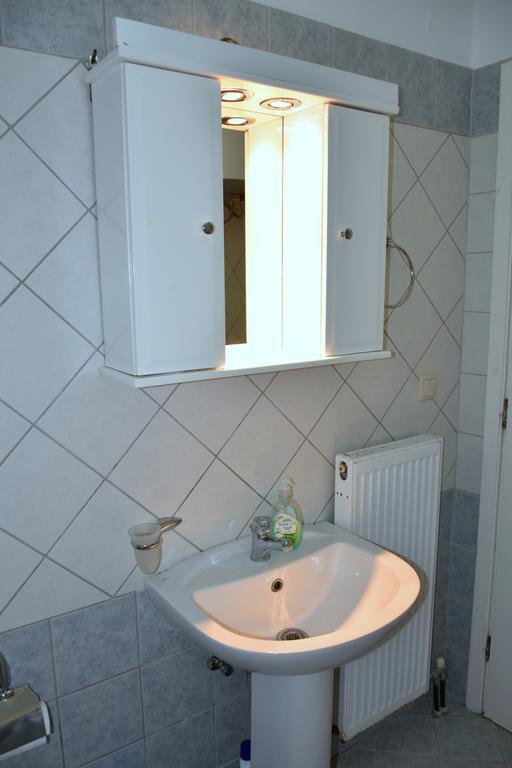 Studio A Apartment Kanali  Bagian luar foto