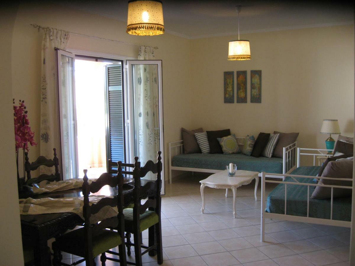 Studio A Apartment Kanali  Bagian luar foto