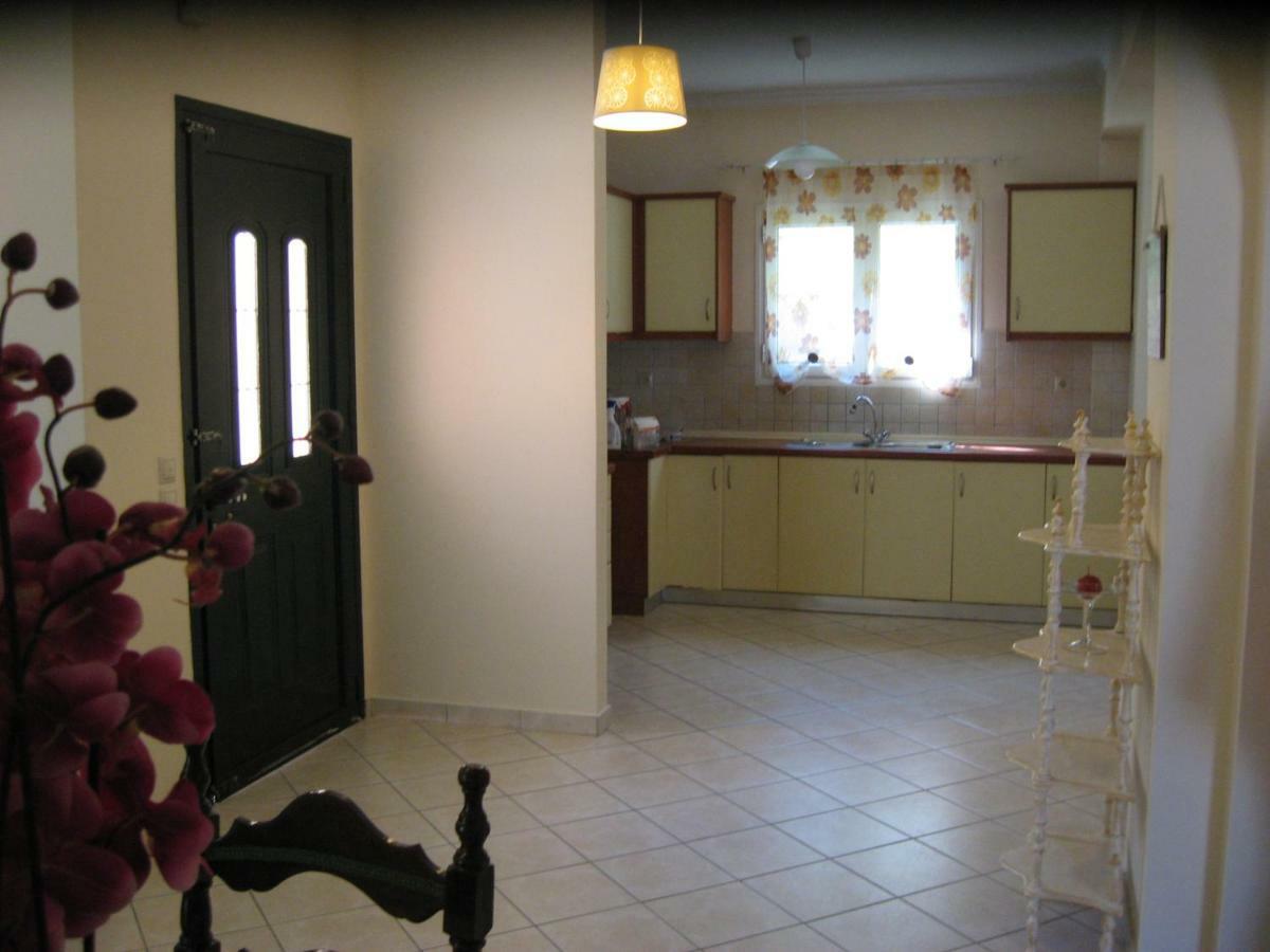 Studio A Apartment Kanali  Bagian luar foto